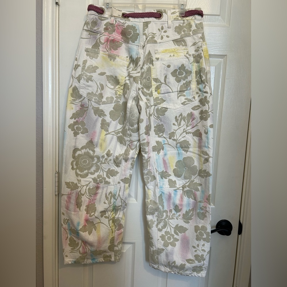 NWT we the free Moxie flocked barrel jeans 28 ivory floral oversized baggy - Picture 10 of 10